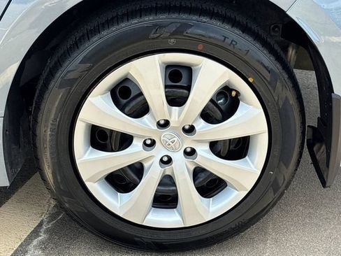 Certified 2025 Toyota Corolla LE FWD image 29