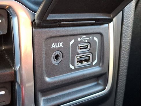 Used 2022 Jeep Wrangler Unlimited Sahara w/ Cold Weather Group image 50