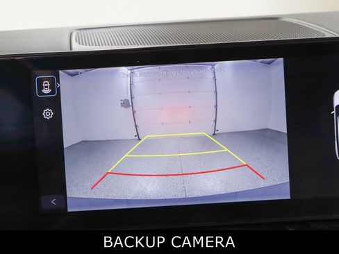 Used 2025 Hyundai Santa Fe SEL FWD image 18