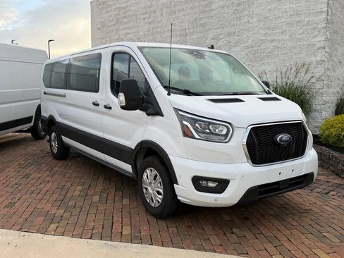 Used 2023 Ford Transit 350 XLT RWD image 2