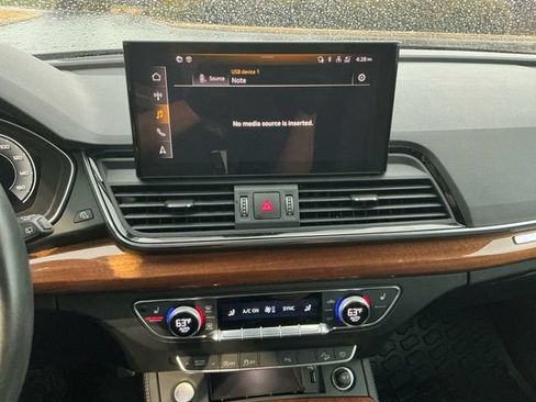 Used 2023 Audi Q5 2.0T Premium Plus w/ Premium Plus Package AWD/4WD image 21