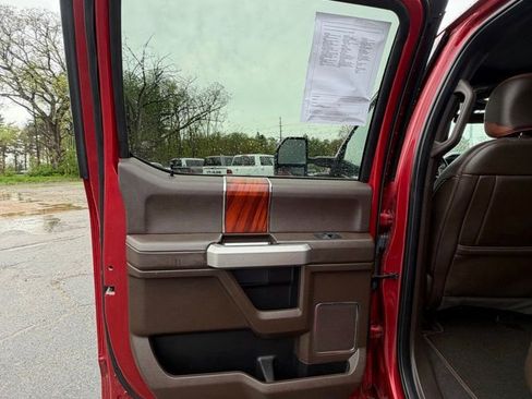 Used 2022 Ford F250 King Ranch w/ King Ranch Ultimate Package AWD/4WD image 11
