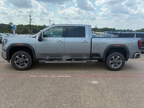 Used 2025 GMC Sierra 2500 SLT w/ Texas SLT Premium Package AWD/4WD image 4