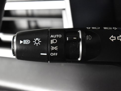 Used 2024 Mitsubishi Outlander SE image 22