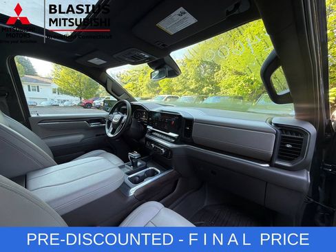 Used 2023 GMC Sierra 1500 SLT w/ SLT Premium Package AWD/4WD image 48