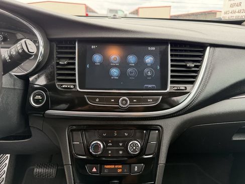 Used 2021 Buick Encore Preferred FWD image 17
