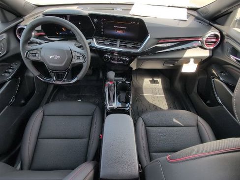 New 2026 Chevrolet Trax RS w/ Sunroof Package image 5