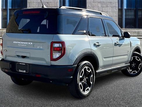 Used 2021 Ford Bronco Sport Outer Banks image 11