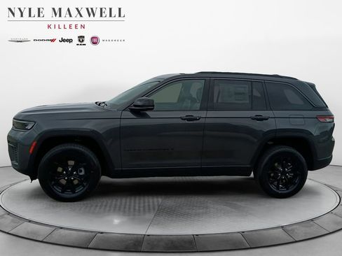 New 2026 Jeep Grand Cherokee Altitude AWD/4WD image 13