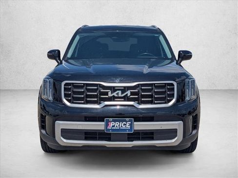 Used 2023 Kia Telluride S FWD image 2