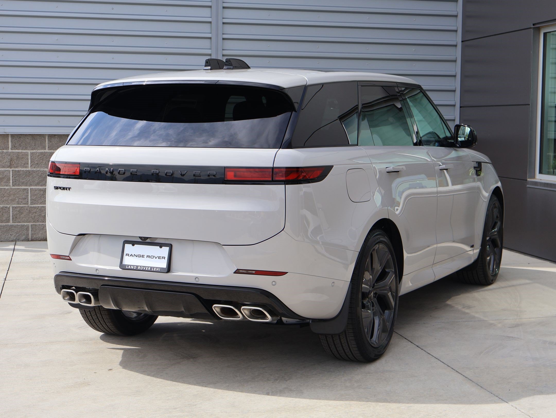 New 2026 Land Rover Range Rover Sport Dynamic SE AWD/4WD image 5