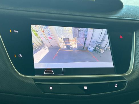 Used 2020 Cadillac XT5 Premium Luxury AWD/4WD image 22