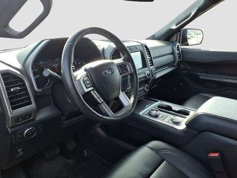 Used 2021 Ford Expedition XLT image 16