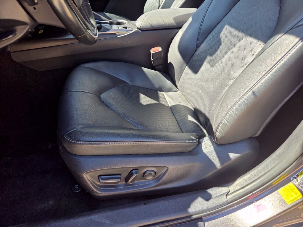 Used 2024 Toyota Camry XSE FWD image 10