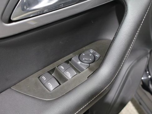 Used 2025 Chevrolet Blazer LT AWD/4WD image 14