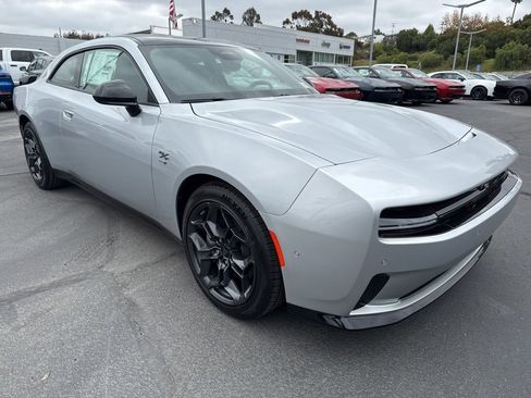 New 2025 Dodge Charger Daytona R/T w/ Quick Order Package 25M R/T image 3