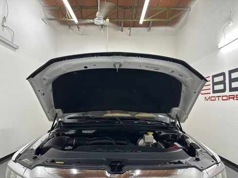 Used 2019 RAM 1500 Big Horn RWD image 5