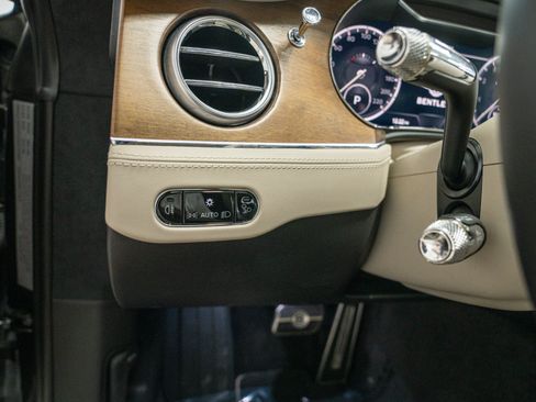 Used 2024 Bentley Continental GT V8 AWD/4WD image 29