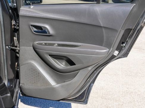 Used 2020 Chevrolet Trax LS w/ Tint and Cruise Package image 15