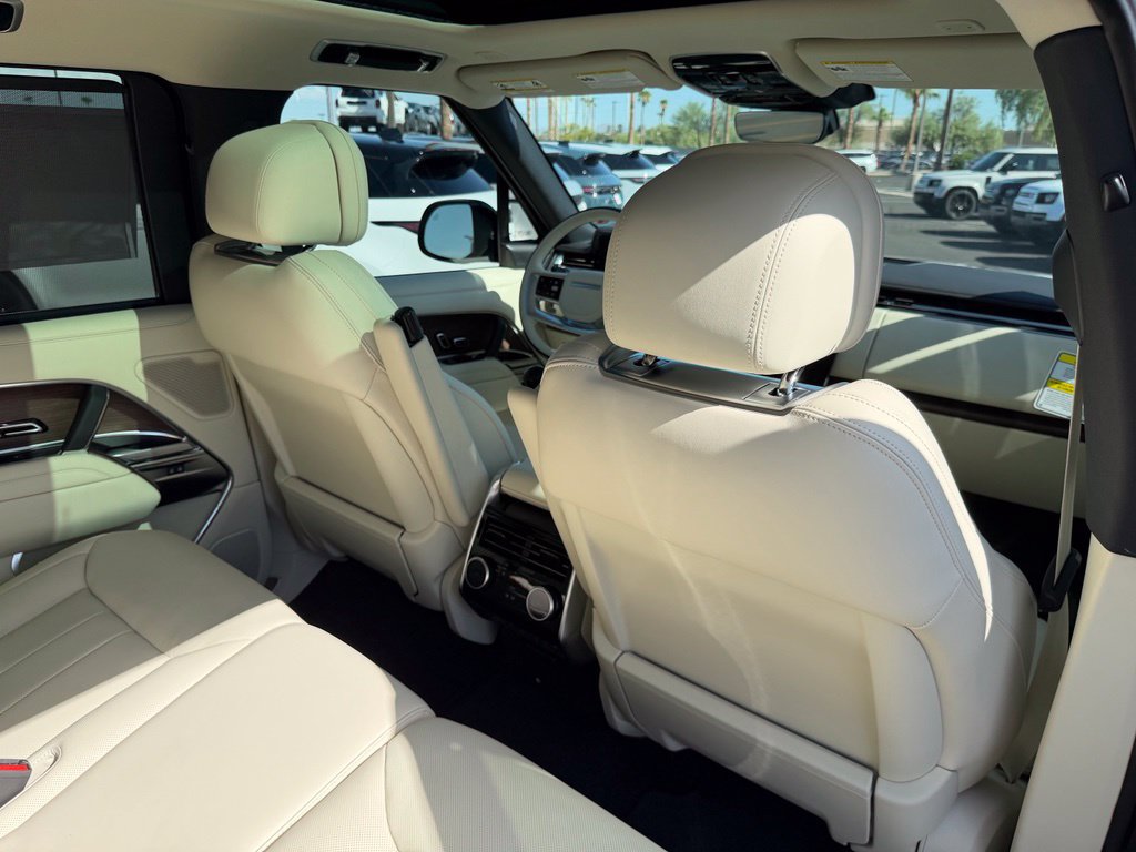 New 2026 Land Rover Range Rover SE AWD/4WD image 9