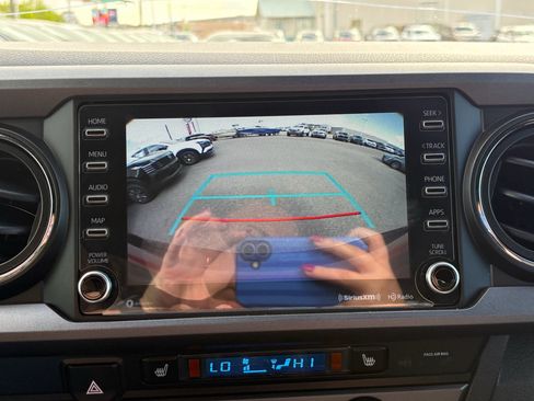Used 2020 Toyota Tacoma 4x4 Double Cab image 23