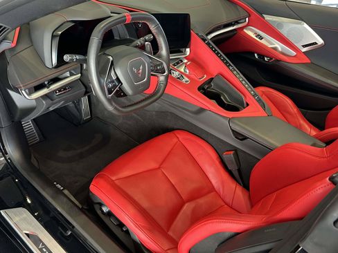 Used 2023 Chevrolet Corvette Stingray Preferred Conv w/ Z51 Performance Package RWD image 18