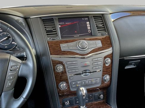 Used 2020 Nissan Armada Platinum w/ Captain's Chairs Package AWD/4WD image 9