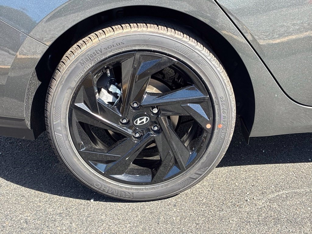 New 2026 Hyundai Elantra SEL Sport FWD image 47