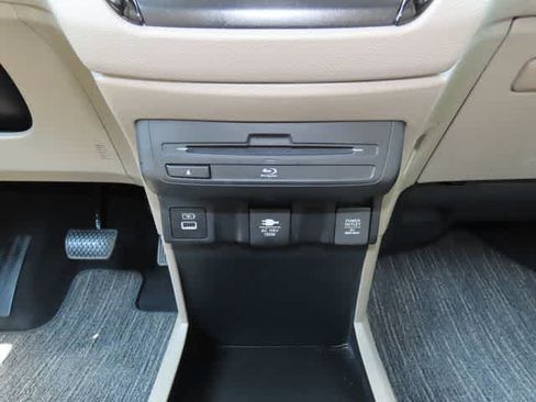 Used 2023 Honda Odyssey Touring image 25