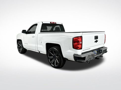 Used 2018 Chevrolet Silverado 1500 LT w/ Trailering Package AWD/4WD image 6