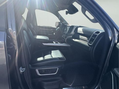 Used 2022 RAM 1500 Laramie AWD/4WD image 37