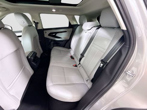 Certified 2025 Land Rover Range Rover Evoque S AWD/4WD image 21