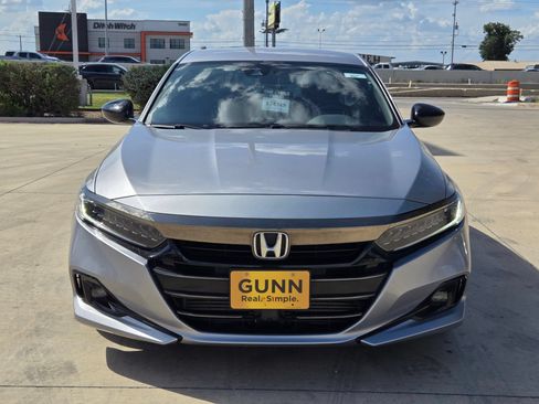 Used 2022 Honda Accord Sport image 2