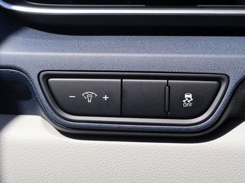 New 2026 Kia Carnival EX FWD image 41