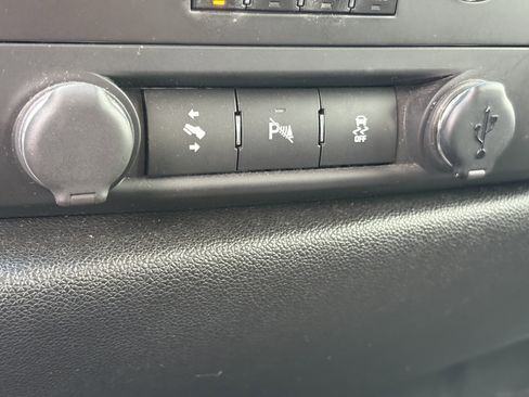 Used 2013 Chevrolet Silverado 1500 LT image 19