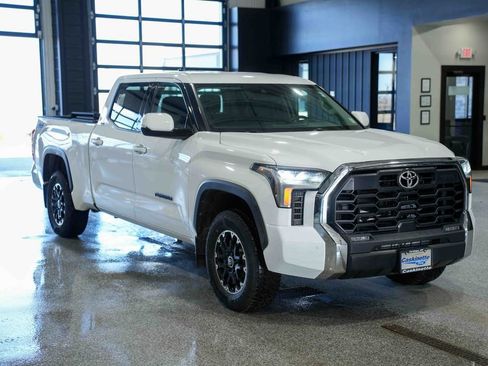 Used 2022 Toyota Tundra SR5 image 3