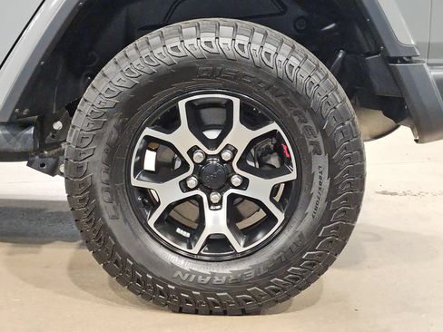 Used 2021 Jeep Wrangler Unlimited Rubicon AWD/4WD image 17