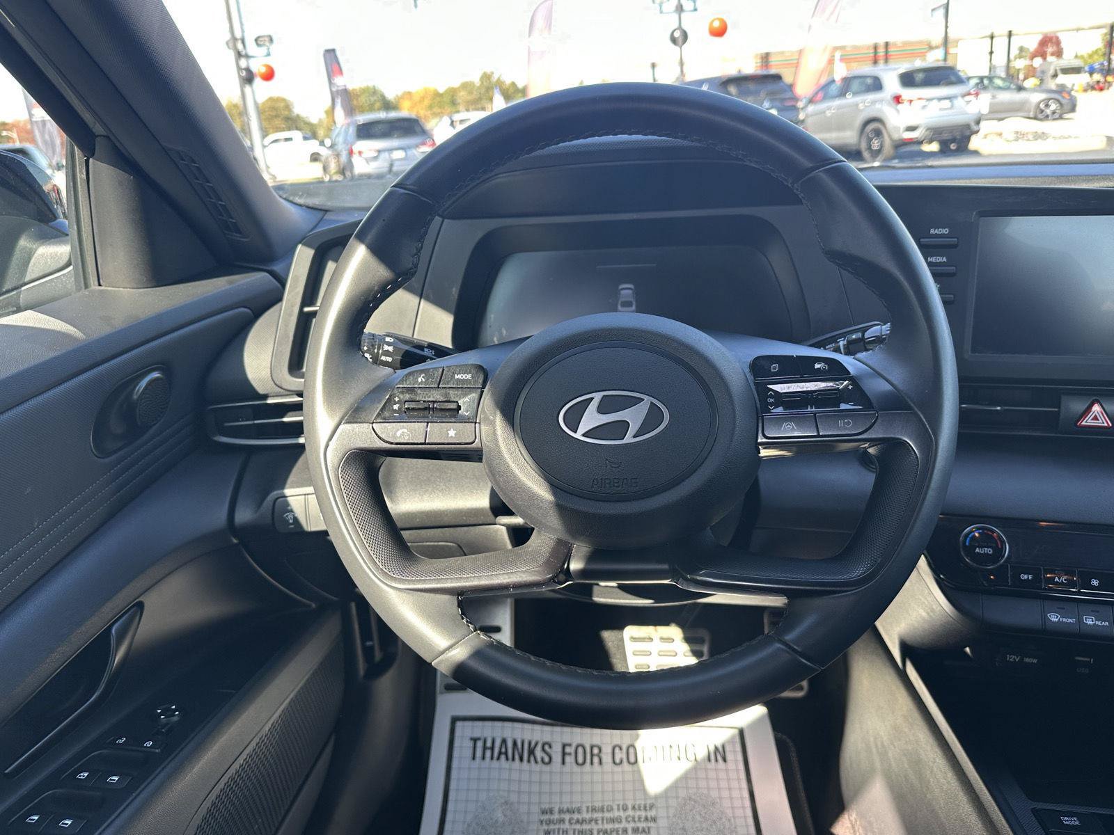 Used 2025 Hyundai Elantra Sport FWD image 34