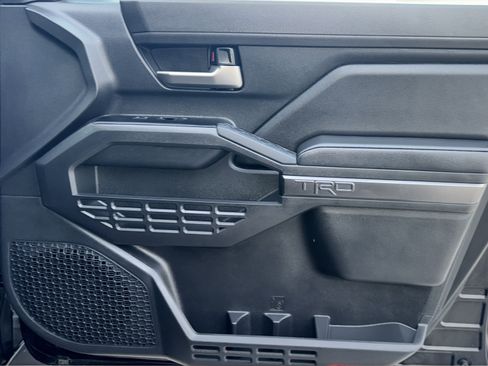 Used 2025 Toyota Tacoma SR5 image 32