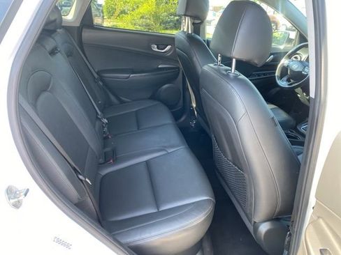 Used 2022 Hyundai Kona Limited image 23