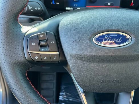 Used 2025 Ford Escape ST-Line image 26