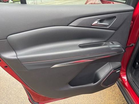 Used 2024 Chevrolet Traverse Z71 w/ Enhanced Driving Package image 31