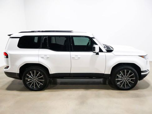 Used 2026 Lexus GX 550 w/ Accessory Package (2T) AWD/4WD image 68