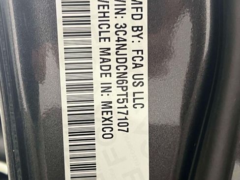 Certified 2023 Jeep Compass Limited w/ Sun and Sound Group AWD/4WD image 20