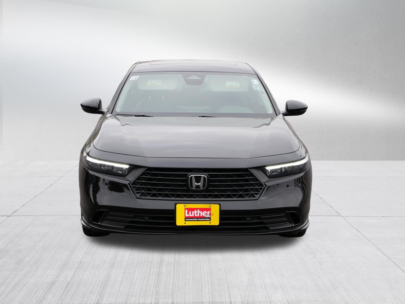 Used 2024 Honda Accord EX-L image 2