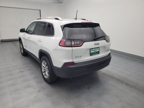 Used 2019 Jeep Cherokee Latitude Plus w/ Cold Weather Group AWD/4WD image 5