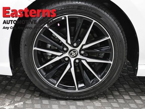 Used 2024 Toyota Camry SE image 31