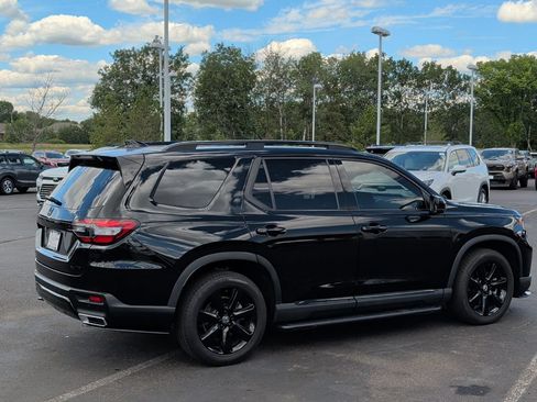 Used 2024 Honda Pilot Elite image 4