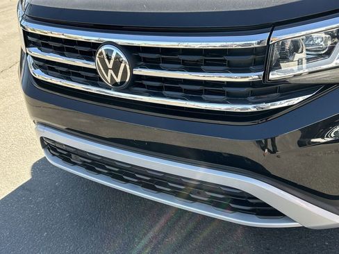 Used 2023 Volkswagen Atlas SE image 30