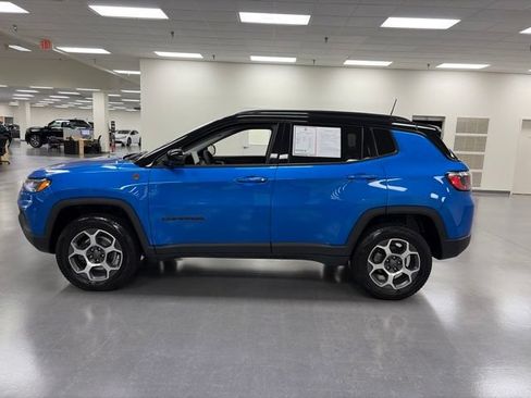 Used 2022 Jeep Compass Trailhawk AWD/4WD image 4